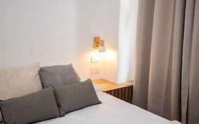 Zenia 70 Living & Suites